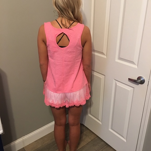 NWT Pink Tank With Lace - Picture 2 of 3